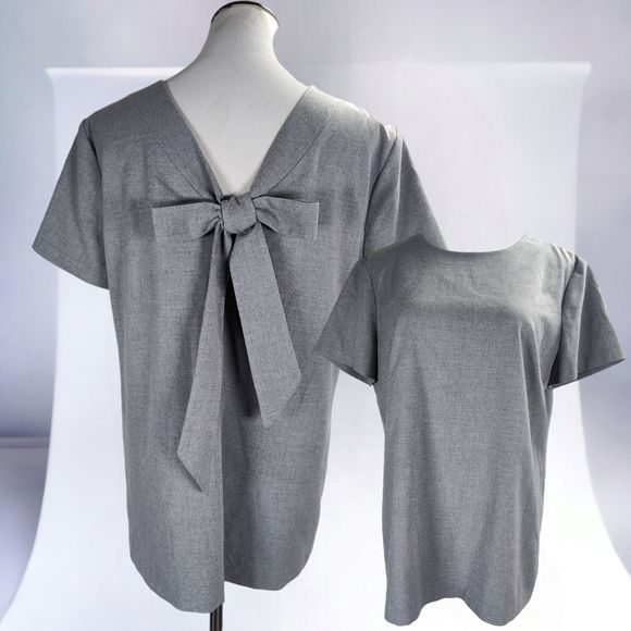 Banana Republic Bow Back Blouse Size L Gray Pullover Short Sleeve Top - Picture 1 of 9